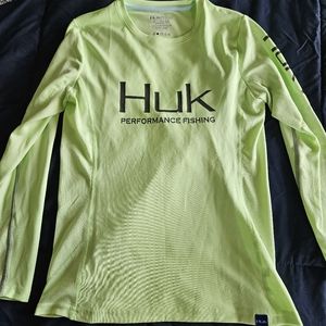 Women's Huk fishing shirt